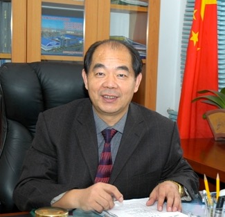 屋頂分布式光伏發(fā)電項(xiàng)目投入使用 李世江談太陽能光伏發(fā)電