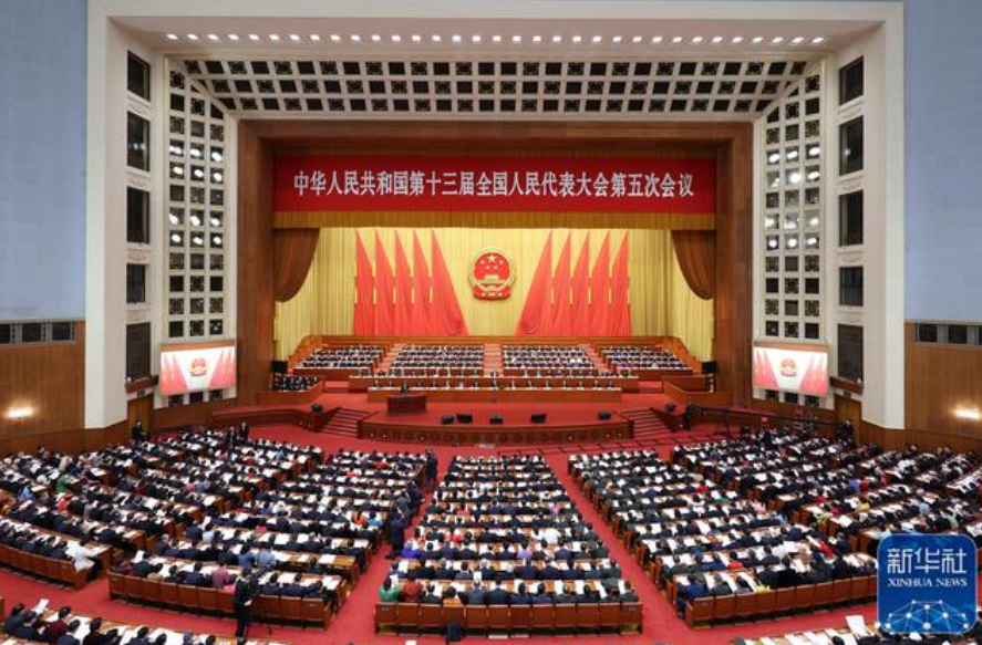 政府工作報告:繼續(xù)支持新能源汽車消費!車圈大佬兩會建言匯總