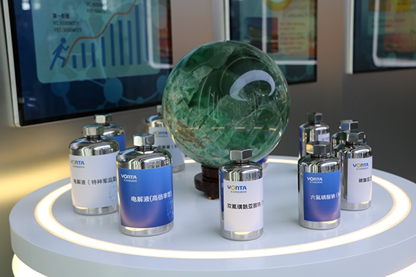 【電解液周報】中欣氟材擬擴產電解液材料!六氟磷酸鋰行業格局將進一步優化