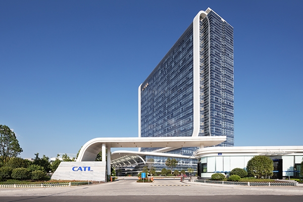 日賺超1.4億！凈利增長約26%！價格戰下寧德時代依舊賺錢