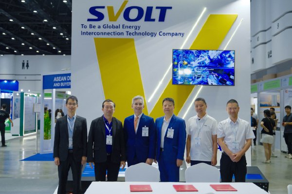 直擊東南亞市場(chǎng)痛點(diǎn)！蜂巢能源攜新一代儲(chǔ)能產(chǎn)品亮相泰國(guó)ASEW展