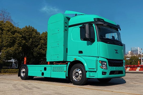 續航里程突破1500公里!清能股份獲百臺42噸氫能重卡訂單