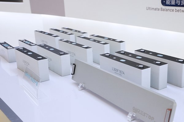 海外動力電池裝車量TOP10:3家落榜 一新上榜中企暴增逾10倍