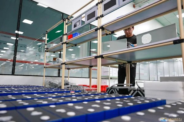 10億！甘肅張掖易事特儲能裝備制造項目二期9月中旬試產(chǎn)