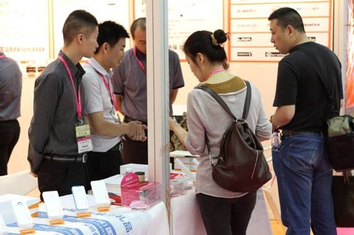 沃品移動電源PW001深圳禮品展大受追捧