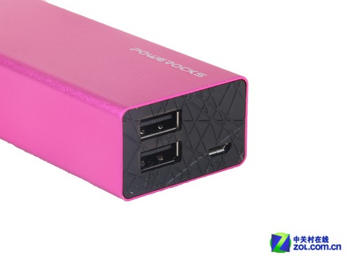 機身兩端使用交叉線條做裝飾