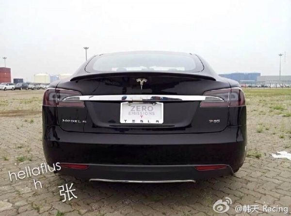 浙江土豪250萬元購入內(nèi)地第一輛特斯拉(7)