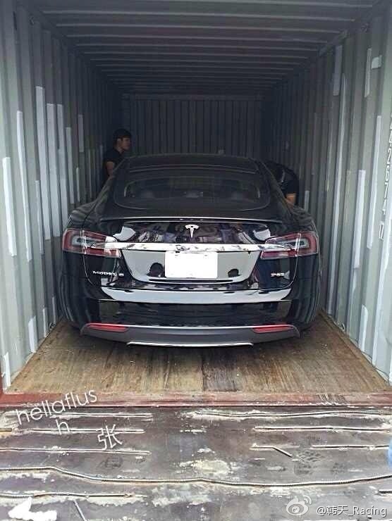 浙江土豪250萬元購入內(nèi)地第一輛特斯拉(5)