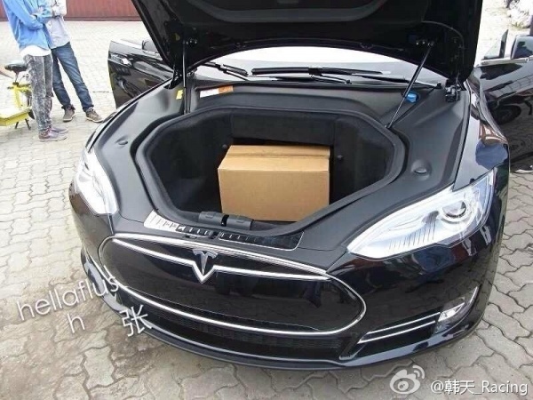 浙江土豪250萬元購入內(nèi)地第一輛特斯拉