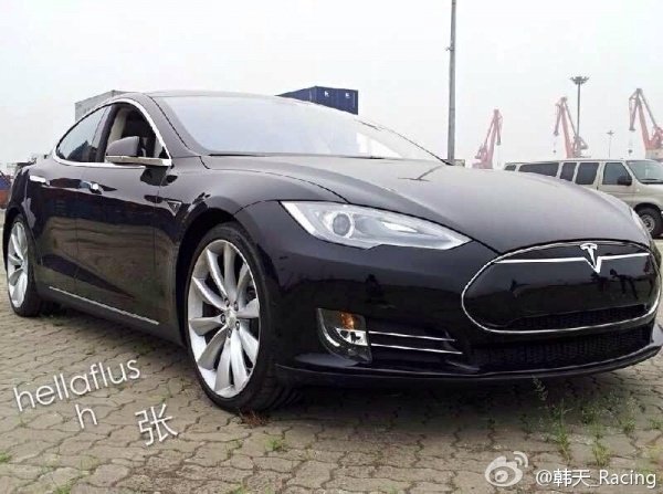 浙江土豪250萬元購入內(nèi)地第一輛特斯拉(4)