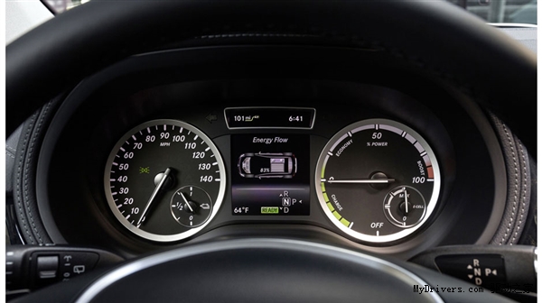 奔馳B級(jí)電動(dòng)汽車：特斯拉的一半性能與價(jià)格