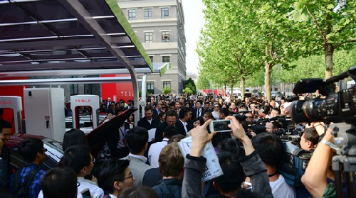 “黃牛黨”這樣坑了特斯拉:像炒蘋果手機(jī)那樣囤貨甩貨