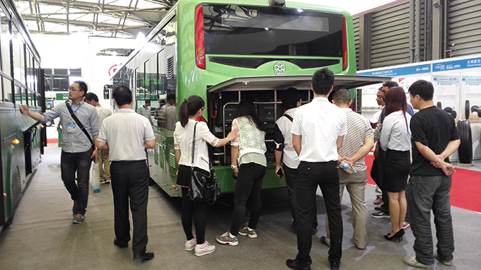 珠海銀隆閃耀上海國際客車技術展 獲“新能源客車創(chuàng)新型先進企業(yè)” 珠海銀隆閃耀上海國際客車技術展 獲“新能源客車創(chuàng)新型先進企業(yè)”