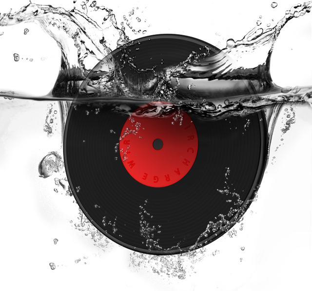 小米側目？南孚電池推出高性價比防水無線充電器