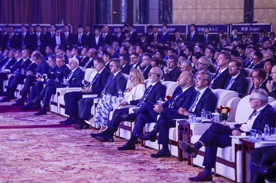 206家全球汽車產業各領域龍頭企業CEO及高管出席峰會