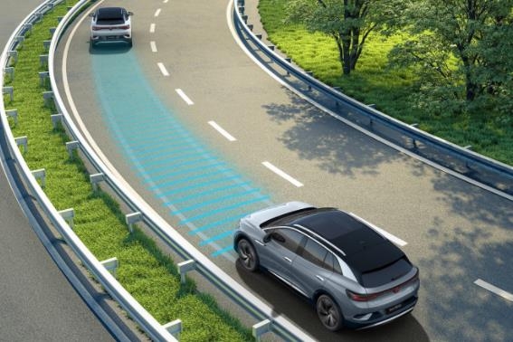 加速電動化轉型！歐盟正式決定2035年禁售燃油車