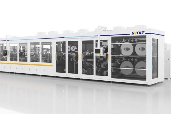 動(dòng)力電池“疊時(shí)代”大勢(shì)所趨 蜂巢能源創(chuàng)新工藝助推制造降本