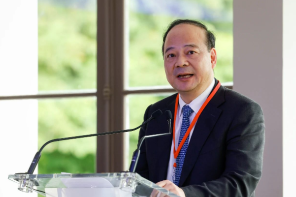 曾毓群：寧德時代在歐洲電動大巴市占率超30% 已開展儲能項目