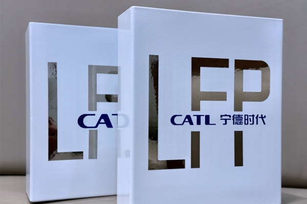寧德時(shí)代獲Stellantis集團(tuán)磷酸鐵鋰電池訂單 或?qū)⒃跉W洲合作建廠