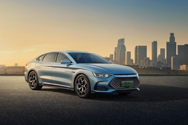 秦PLUS限時8.98萬元起,引領中國品牌決戰合資燃油!