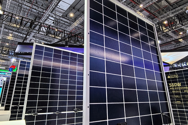 2025年1月1日生效！美對華多晶硅、硅片關稅提高至50%