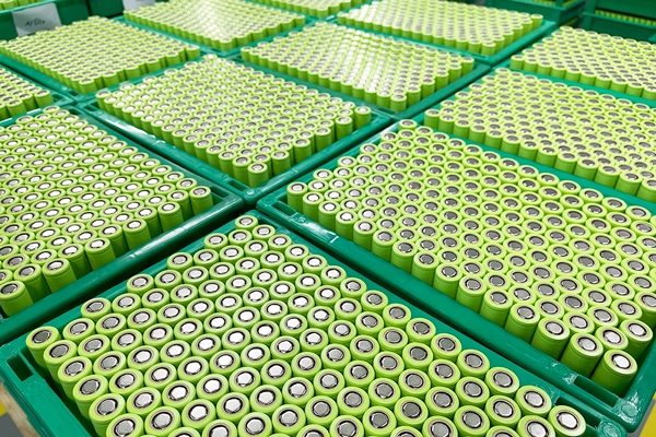 連續(xù)三年突破萬億！工信部發(fā)布鋰電池及關(guān)鍵材料數(shù)據(jù)！