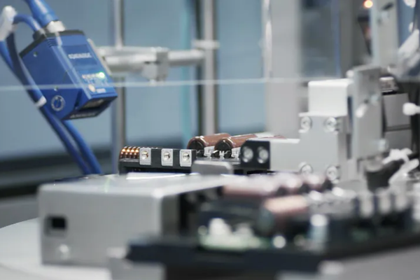 投資3億元！又一上市公司擬加碼固態(tài)電池領(lǐng)域