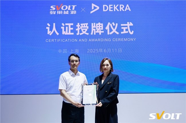 熱復合短刀備受青睞，蜂巢能源SNEC展再度斬獲2.1GWh儲能訂單！