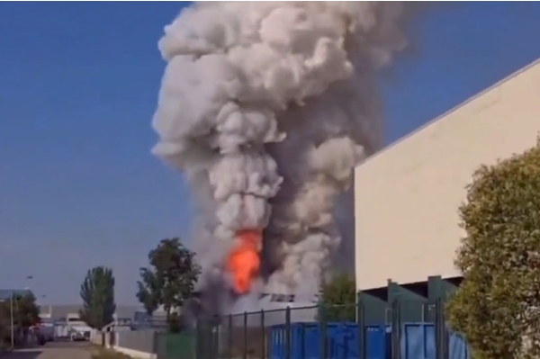 三天仍未撲滅!年內多工廠起火,這一千億級鋰電細分市場監管收緊!