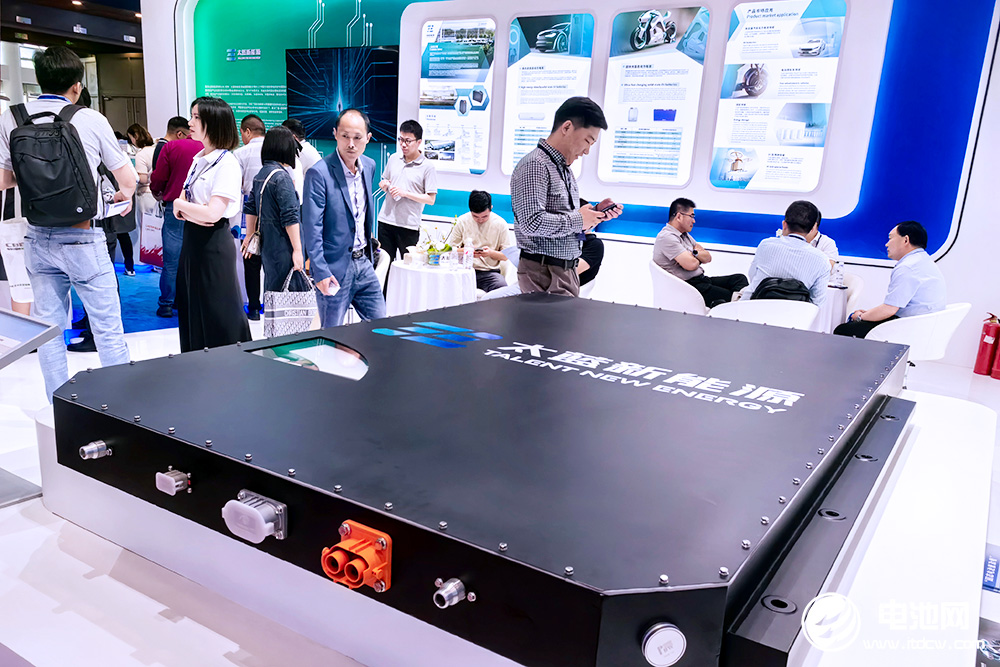 固態(tài)電池 固態(tài)電池