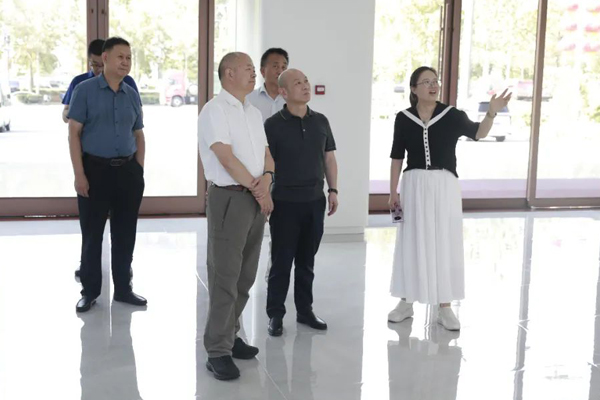 工信部原副部長王江平調研多氟多 共話氟材料產業創新與協同發展 工信部原副部長王江平調研多氟多 共話氟材料產業創新與協同發展