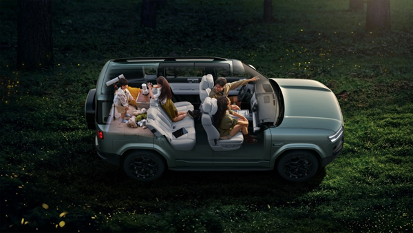 比亞迪“大五座天花板”方程豹鈦7火爆上市 售價(jià)17.98萬元起