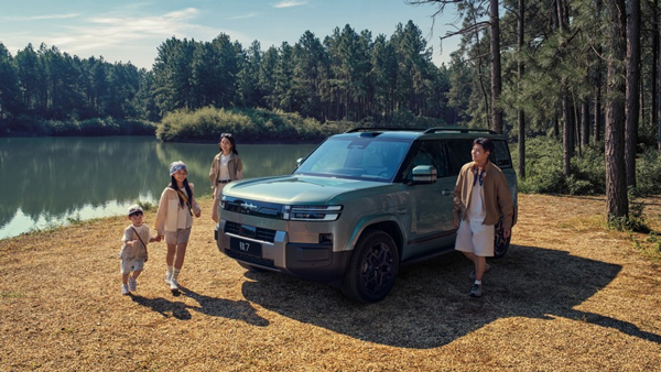 比亞迪“大五座天花板”方程豹鈦7火爆上市 售價(jià)17.98萬元起