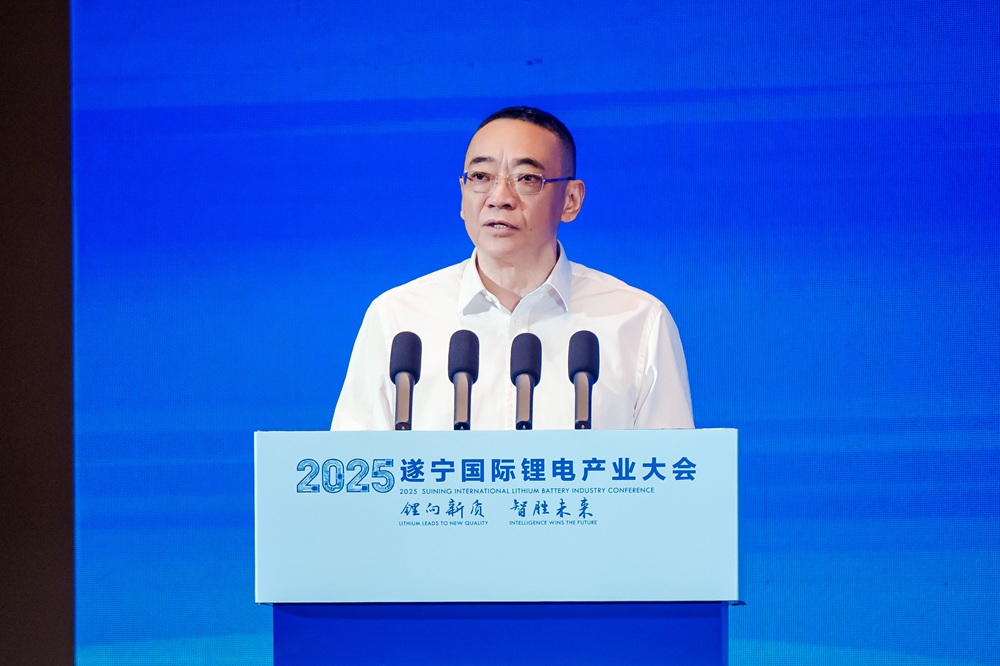 四川省遂寧市委書記嚴衛東