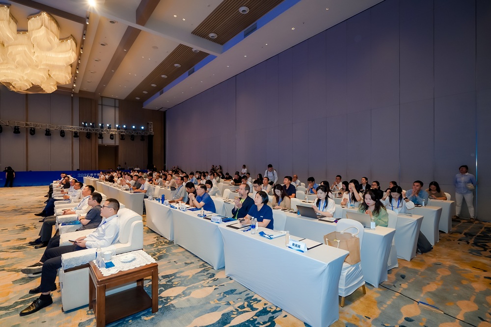 2025遂寧國(guó)際鋰電產(chǎn)業(yè)大會(huì)現(xiàn)場(chǎng)