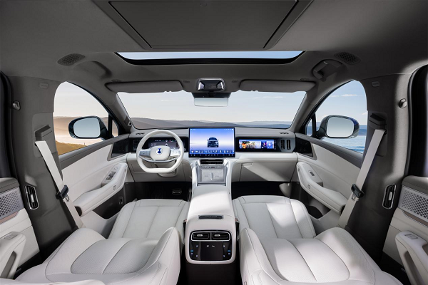 重塑大六座SUV市場(chǎng)新格局 騰勢(shì)N8L以31.98萬起正式開啟預(yù)售