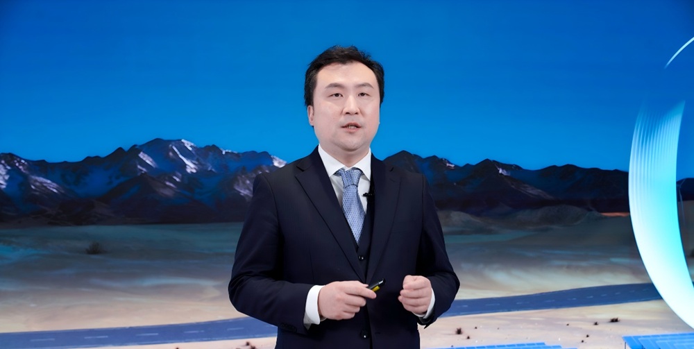 華為數字能源智能光伏業務副總裁、首席營銷官鐘明明發布智能光伏十大趨勢 華為數字能源智能光伏業務副總裁、首席營銷官鐘明明發布智能光伏十大趨勢