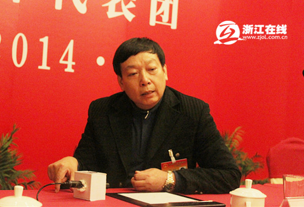 龐青年:造老百姓用得起的電動(dòng)車(chē) 讓霧霾遠(yuǎn)離城市 龐青年:造老百姓用得起的電動(dòng)車(chē) 讓霧霾遠(yuǎn)離城市