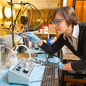 美研制液體電極電池 可反復充電且安全環保