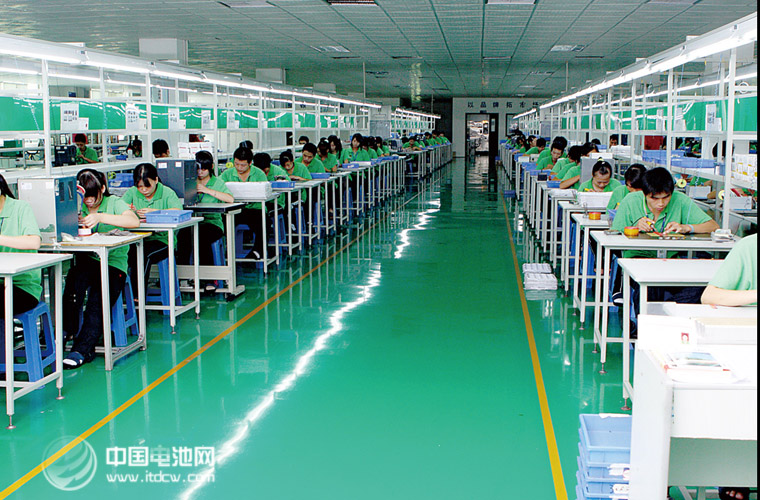 倍斯特品牌移動電源生產車間一角，圖/中國電池網