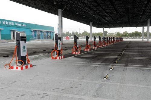 國網(wǎng)擬全面放開充電樁建設(shè) 新能源車鋰電板塊大漲 國網(wǎng)擬全面放開充電樁建設(shè) 新能源車鋰電板塊大漲