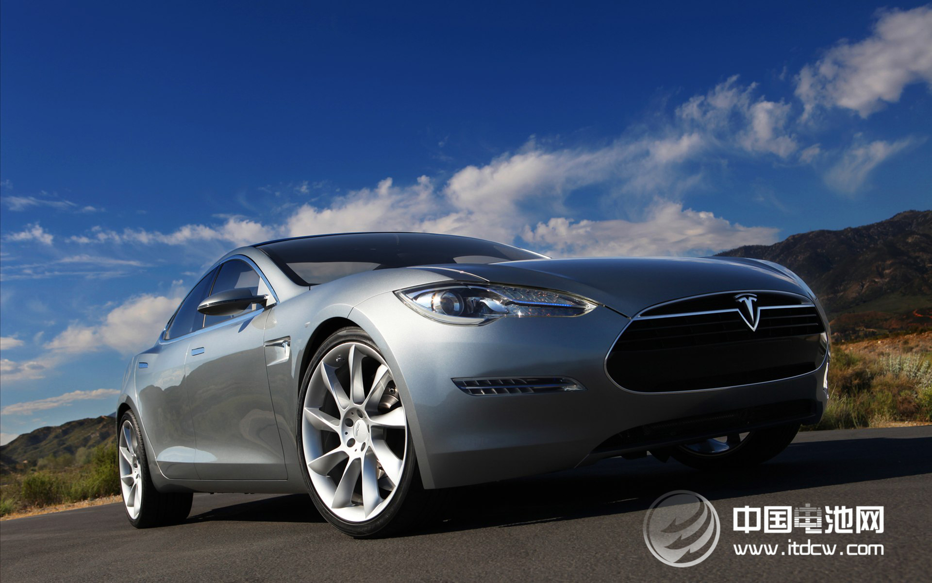 特斯拉牽動國產(chǎn)電動汽車神經(jīng) 顛覆者還是陰謀家？