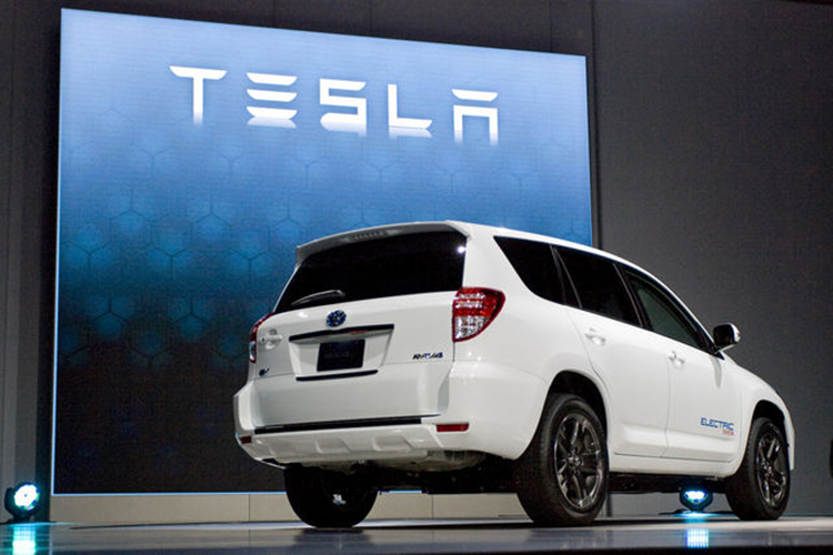 電池技術發展路徑相異 特斯拉或將喪失豐田電池訂單