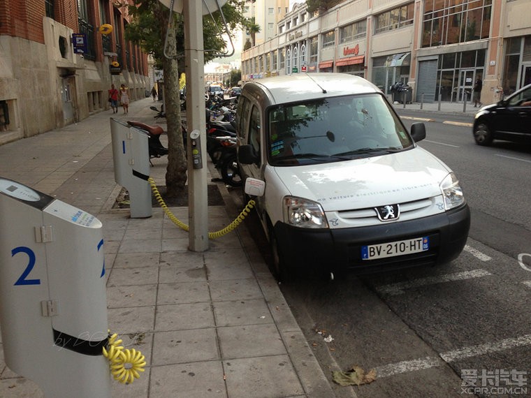 法國議會通過關于建立電動汽車充電站法案