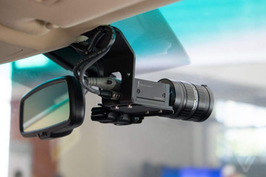 谷歌無人駕駛汽車試乘體驗：實在太省心了！