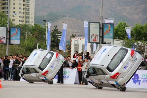 青海打造千億元鋰產(chǎn)業(yè)基地 啟動新能源車推廣應(yīng)用