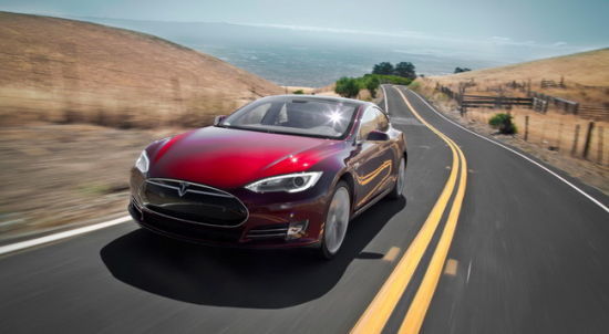 特斯拉評級獲券商上調 股價上漲逾5%