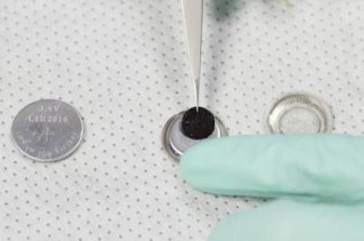 快速充電或并非“電池殺手” 電池老化另有原因