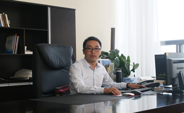 胡飛:打造中國的多晶硅“價格風向標” 胡飛:打造中國的多晶硅“價格風向標”