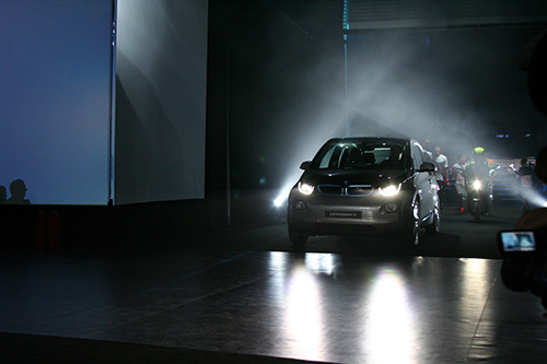 寶馬新能源車i3和i8上市 全面挑戰特斯拉